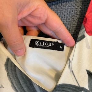 Tiger of Sweden tropical top